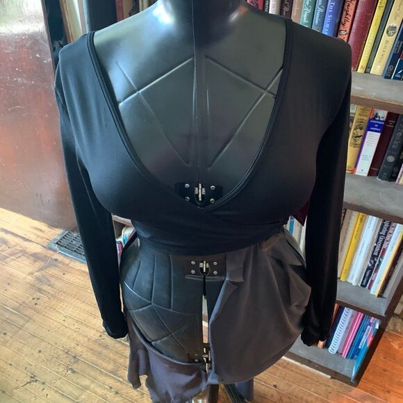 Mirella black long sleeve dance swirl buckle wrap M top - Picture 2 of 5